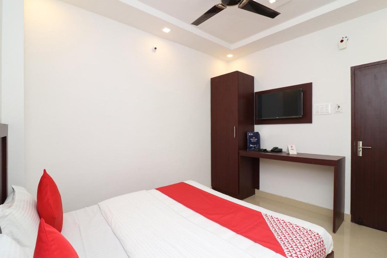 Oyo 1021 Hotel Gayatri Residency Tirath Exterior photo