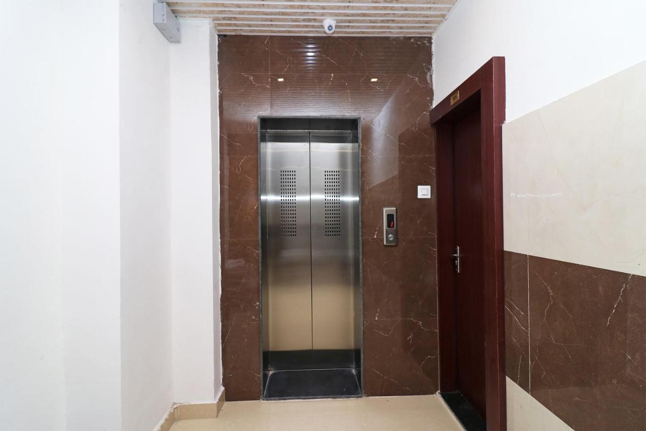 Oyo 1021 Hotel Gayatri Residency Tirath Exterior photo