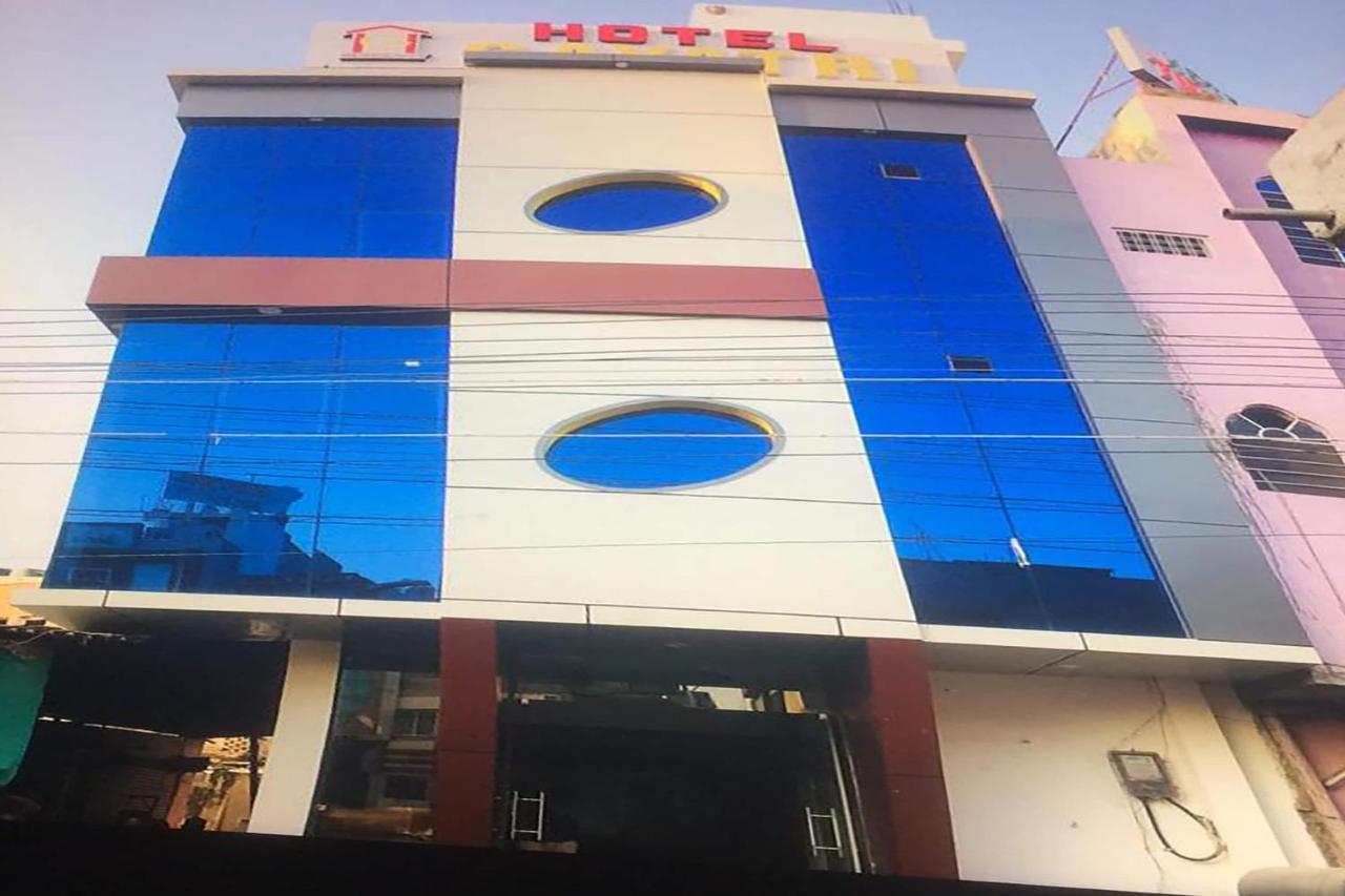 Oyo 1021 Hotel Gayatri Residency Tirath Exterior photo